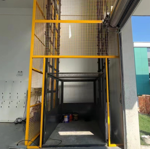 马鞍山导轨式升降机助力物流园破解运输难题