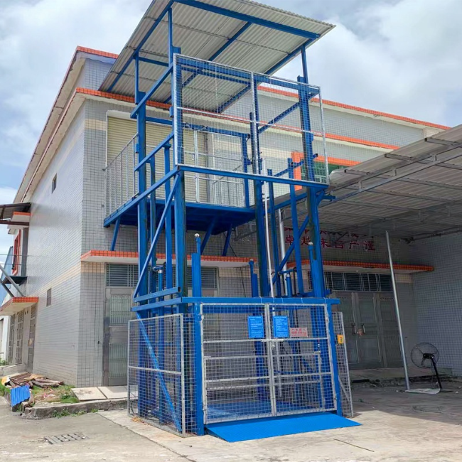 马鞍山建材厂室外升降货梯安装